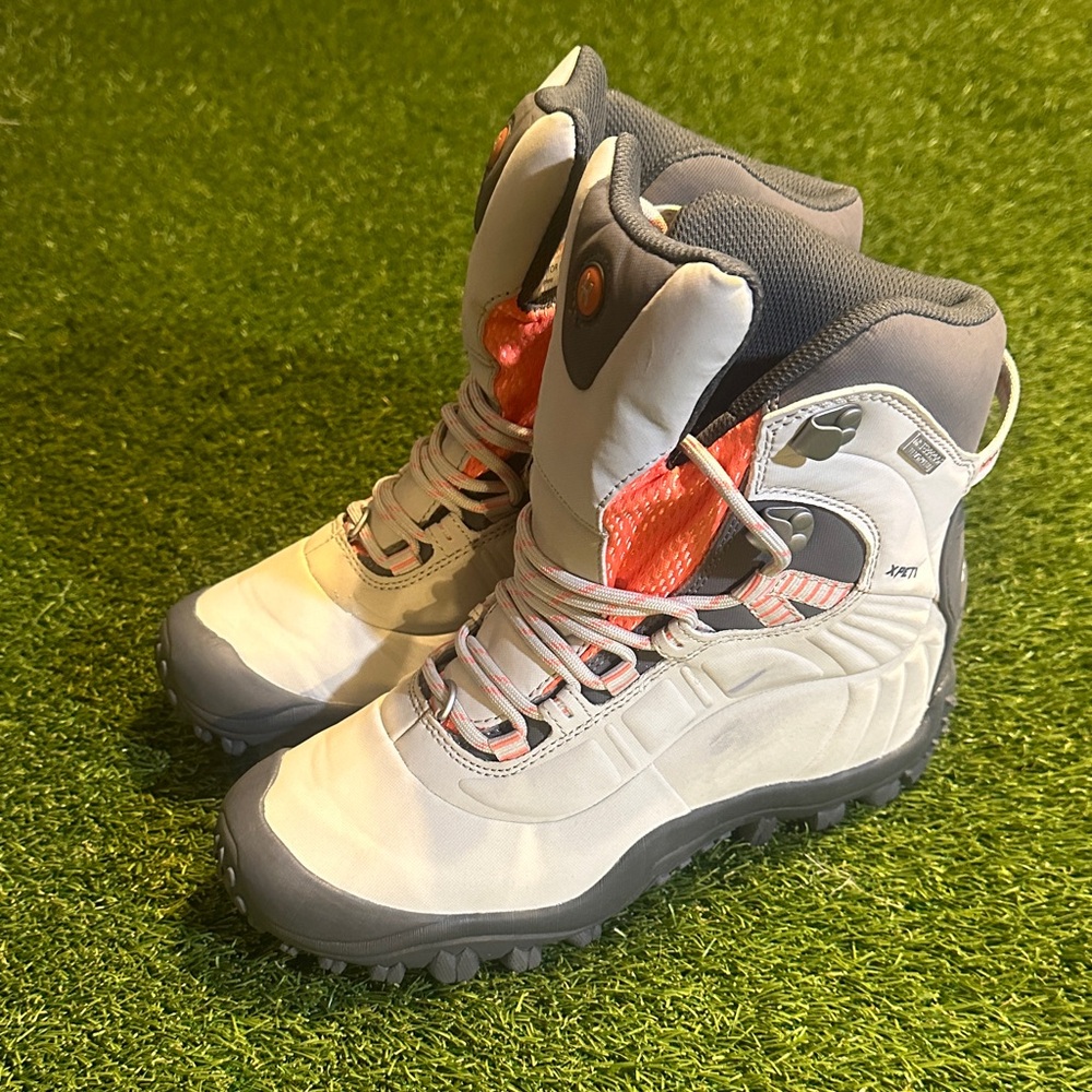 New Women's Xpeti Thermator Waterproof Hiking Boots